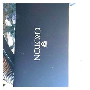 Croton Stingray Women's Wallet